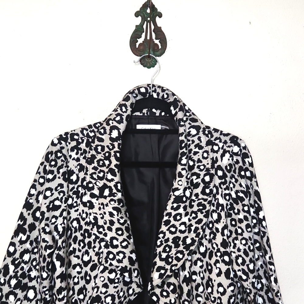 Calvin Klein Cheetah Animal Print Ruffle Open Front Stretchy Jacket Size 6 - Picture 2 of 9